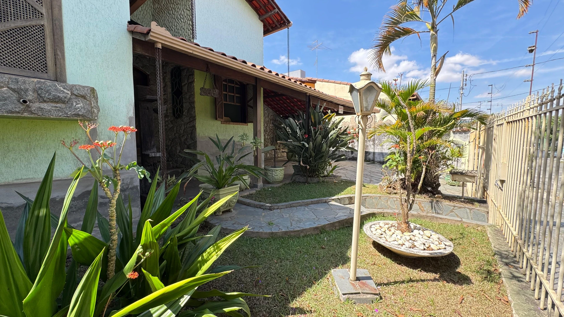 🏡 CASA À VENDA NO BAIRRO GUARUJÁ – BETIM/MG