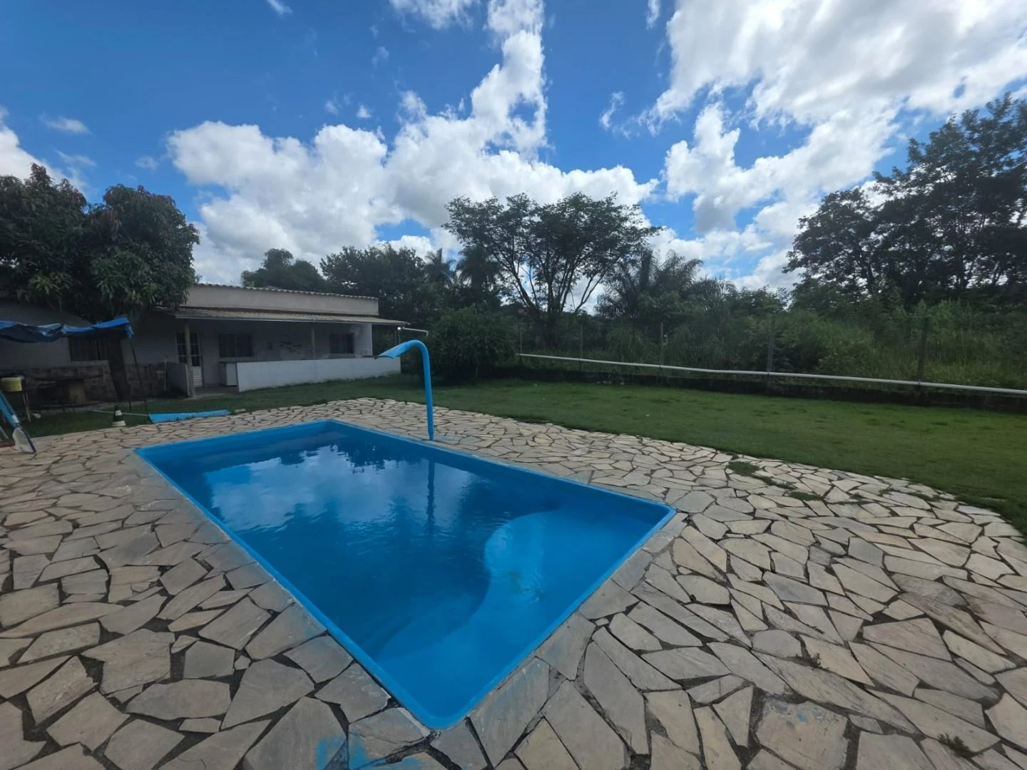 Chácara com 2 dormitórios à venda, 360 m² por R$ 240.000,00 - Cidade Jardim - Esmeraldas/MG