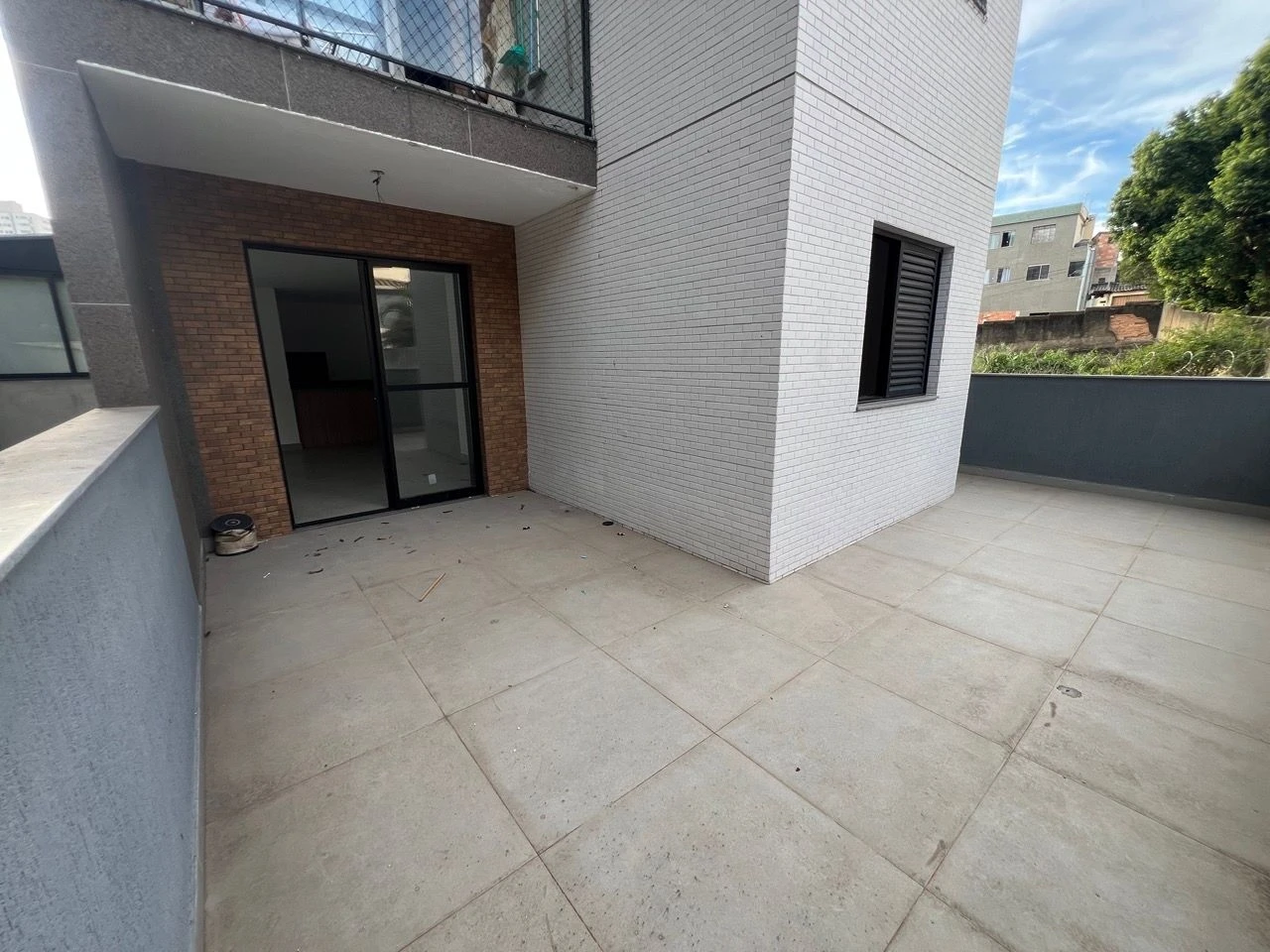 APARTAMENTO COM ÁREA PRIVATIVA À VENDA | FILADÉLFIA – BETIM/MG - PRÉDIO NOVO | 3 QUARTOS | 1 SUÍTE | 2 VAGAS